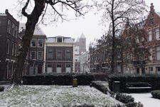 900521 Gezicht in de Mariahoek te Utrecht, tijdens de winter.